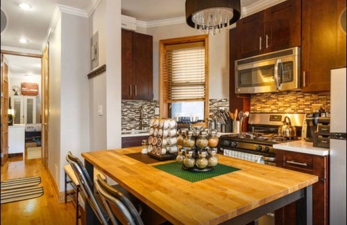 Midtown West Apartment | Midtown Manhattan Modern Charming 1BD Apt near Times Square