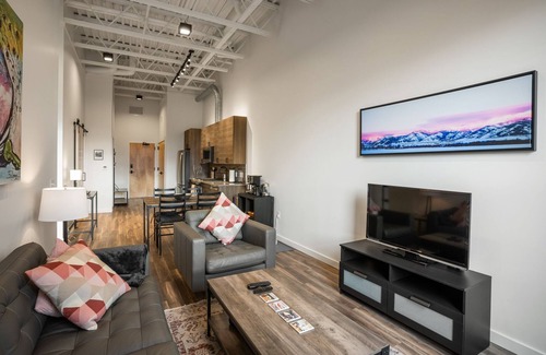 Bozeman Condo | Midtown Retreat - Condo w/great location for skiing Bridger Bowl & Big Sky!
