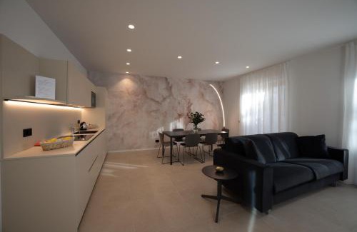 Ravina Apartment | Midum LuxuryApartments con giardino