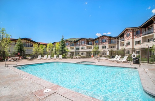 Zermatt Villa | Midway Adventures start at Zermatt Resort - 2086-Q