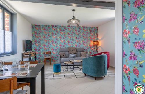 Gouy-les-Groseillers House | Miel et groseilles