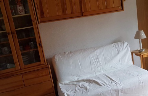 Mijoux Apartment | Mijoux, les Mars, Apartment in a quiet apartment block