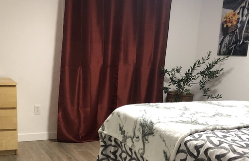 L'Ile-Bizard Apartment | Mikasa Apartment
