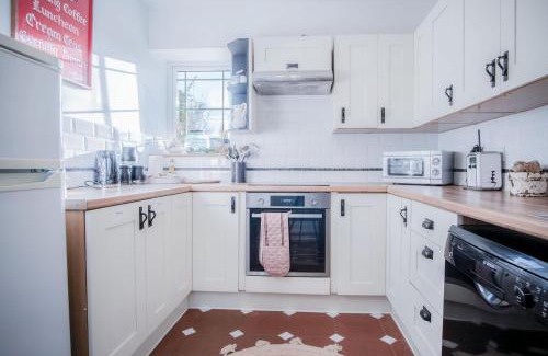Port-Eynon House | Milan Cottage - 2 Bedroom Cottage - Port Eynon