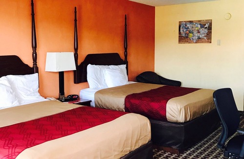 Milan Hotel | Milan Inn & Suites