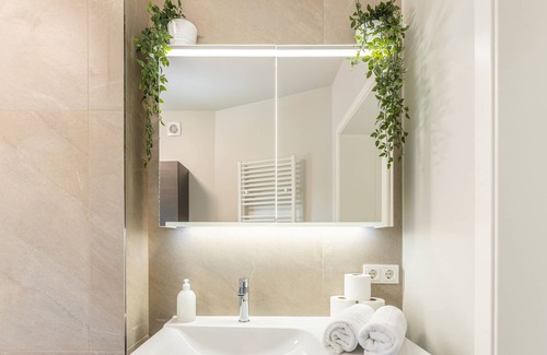 Limpertsberg Apartment | Milan Style Designer 1BR Apartment