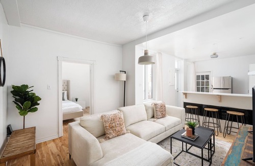 Mile End Apartment | Mile-End 3 BDR Cozy Retreat