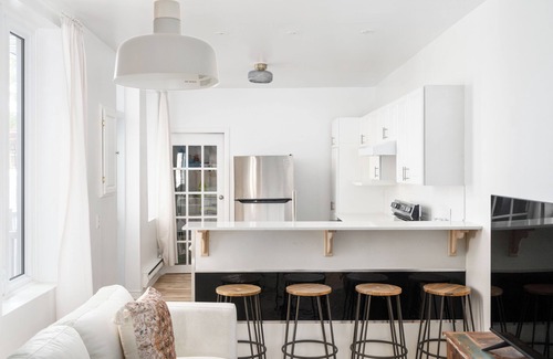 Mile End Apartment | Mile-End 3 BDR Cozy Retreat