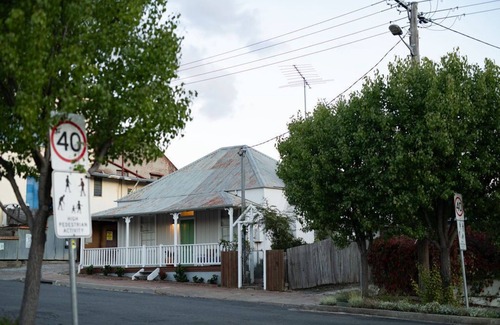 Tenterfield House | Mill Cottage