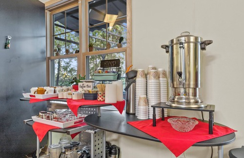 Lake Geneva Apartment | Mill Creek Hotel