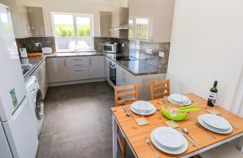 Milford Haven House | Mill View