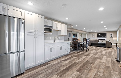 Olympus Cove House | Millcreek Villa: Scenic Fun & Games Getaway! 5 Bedroom Home by RedAwning