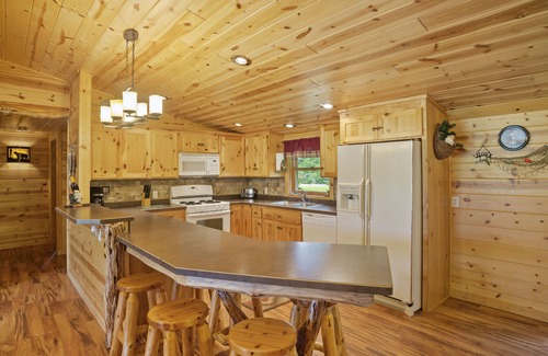 Garrison House | Mille Lacs getaway located on private inlet