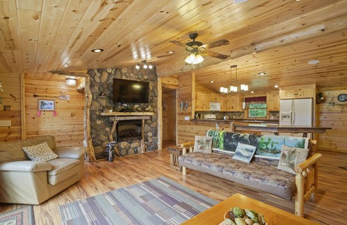 Garrison House | Mille Lacs getaway located on private inlet