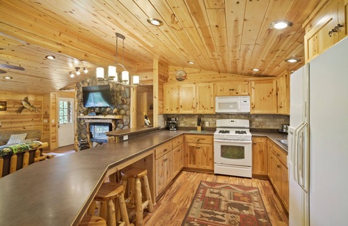 Garrison House | Mille Lacs getaway located on private inlet