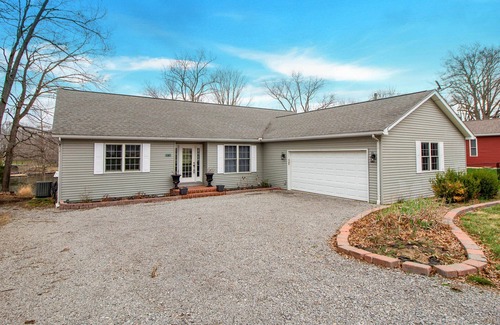 Wolf Creek House | Millers 2 lakehouse. Pontoon available to rent