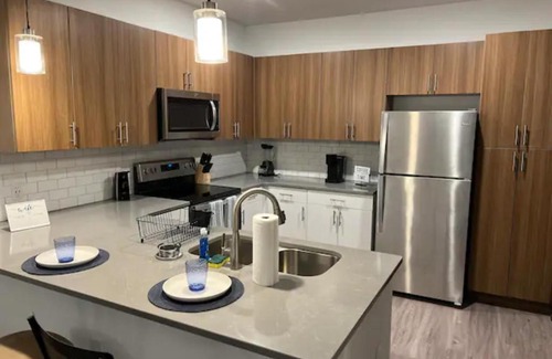 Downtown Apartment | Millhouse Station