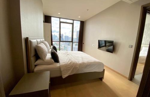 Ratchaprasong Apartment | Million Dollar High Floor Super Luxury 90Sqm Amazing Central Location