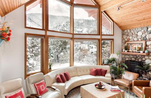 Glenwood Springs Villa | Million Dollar Luxury Villa Ski Fish Hike Raft Mins to downtown
