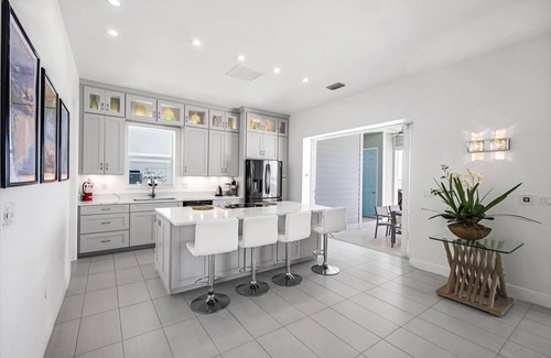 Yacht Club Villa | Million Dollar Riverfront Home in Upscale Yacht Club location