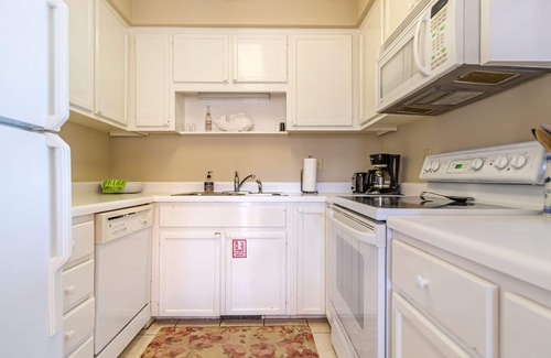 Smith Mountain Lake Villa | Million Dollar View! Sleeps 10 - Lakefront!