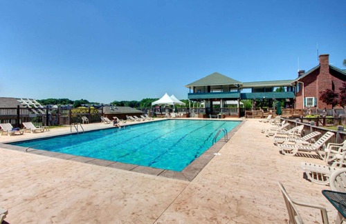 Smith Mountain Lake Villa | Million Dollar View! Sleeps 10 - Lakefront!