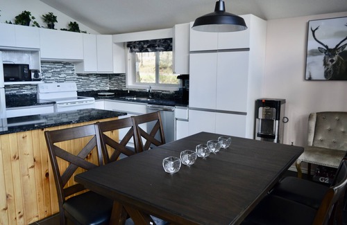 Marmora and Lake Cottage | Million Dollar Views and Lasting Memories near Coe Hill Ontario