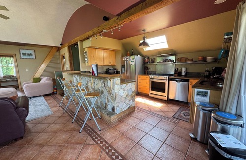 Alexandria Bay Cottage | Millionaires Row with Close-up Views of the Ships and Castle
