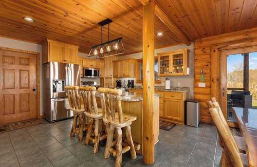 Aitkin House | MillMann's Lodge on Dam Lake SaunaPontoonSwim GAME ROOM