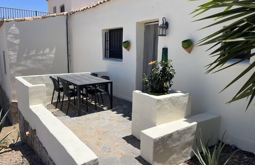 Huercal-Overa Apartment | Miluna Oasis Suites - Sleeps4-pool-mountainview