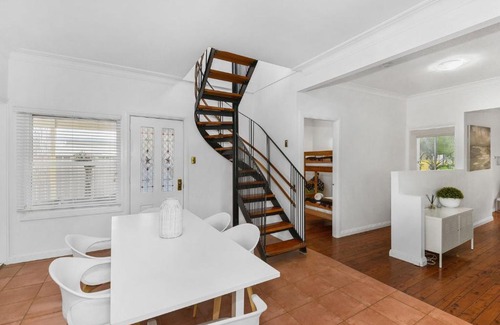 Budgewoi House | Mimosa Sands
