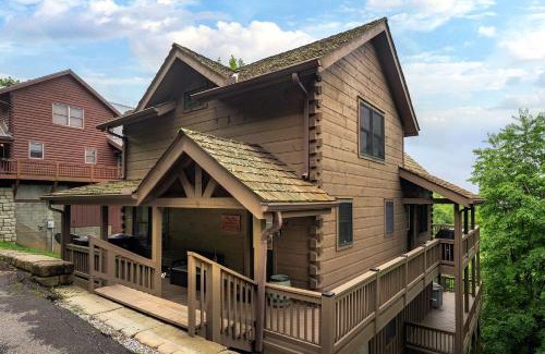 Wolf Laurel House | Min to Hatley Pt - Stunning Mtn Views - Hot Tub