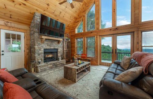 Wolf Laurel House | Min to Hatley Pt - Stunning Mtn Views - Hot Tub