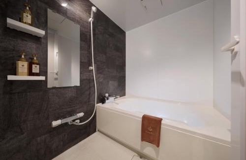Minamisenba Apartment | Minamisenba Crystal Plaza - Vacation STAY 75810v