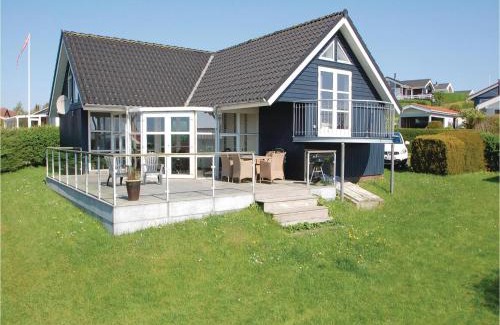Hejlsminde Strand House | Mindegården