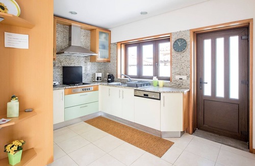 Vila do Conde House | Mindelo 3BDR Duplex House W/Pool