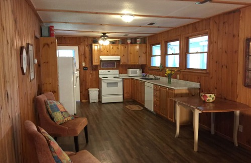 Minden Cottage | Minden Horseshoe Lake - Ontario. maximum 6 persons