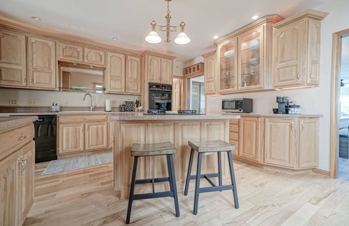 Solon Mills House | Mineola Manor Lake House