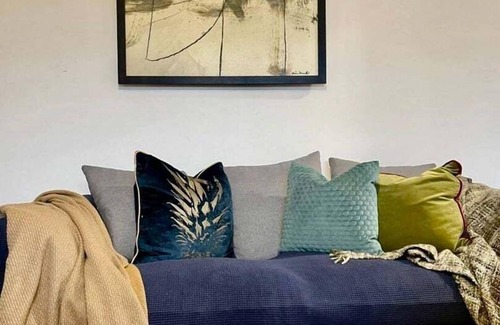 Newport Apartment | Minerva Close by Tŷ SA
