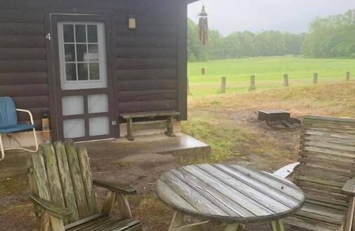 Allen Cabin | Mini Cabin 3 Near Ocean City & Assateague On catch and release fishing lake