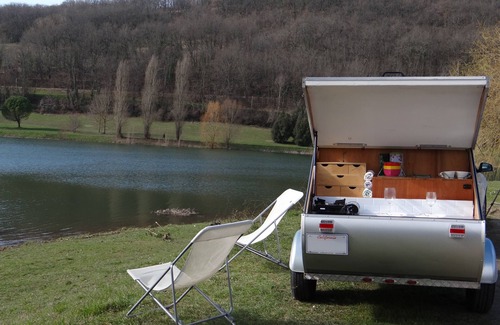 Agen House | MINI CARAVANE VINTAGE TEARDROP 2 PLACES