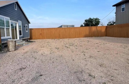 McNeil House | Mini CasaAzul