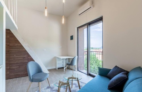 Mrcevac Apartment | Mini Condos® 13 D1 - Modern Studio with mezzanine