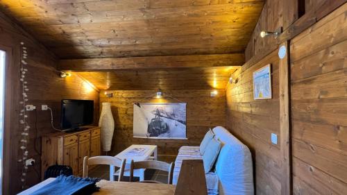 Saint-Francois-Longchamp Ski Chalet | mini duplex dans chalet