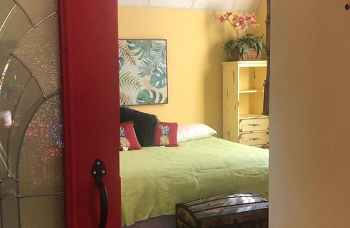 Grove City House | Mini Margaritaville. Heated pool , 1bed, 1bath
