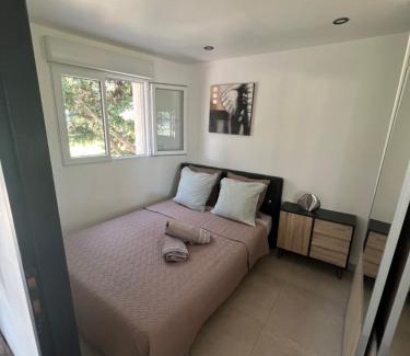 Ensues-la-Redonne Apartment | Mini Villa 30 m2 max 4 personnes