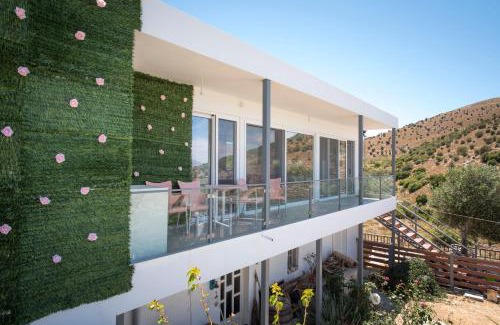 Dikaio Apartment | Miniera view house