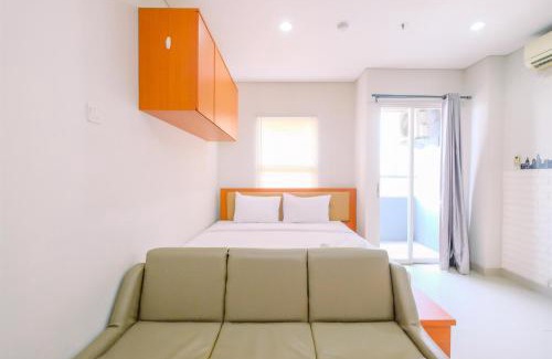Pondokcina Apartment | Minimalist and Nice Studio Apartment Atlanta Residence By Travelio
