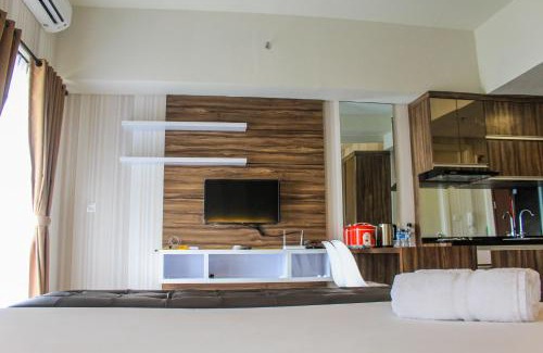Serpong Apartment | Minimalist and Stylish Studio Parkland Avenue Apartment By Travelio