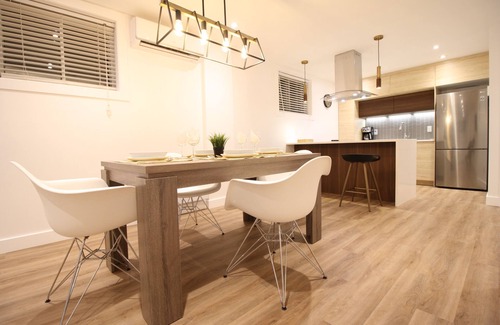 Rosemont-La Petite-Patrie Apartment | Minimalist-Contemporary 2-bedroom Rosemont.
